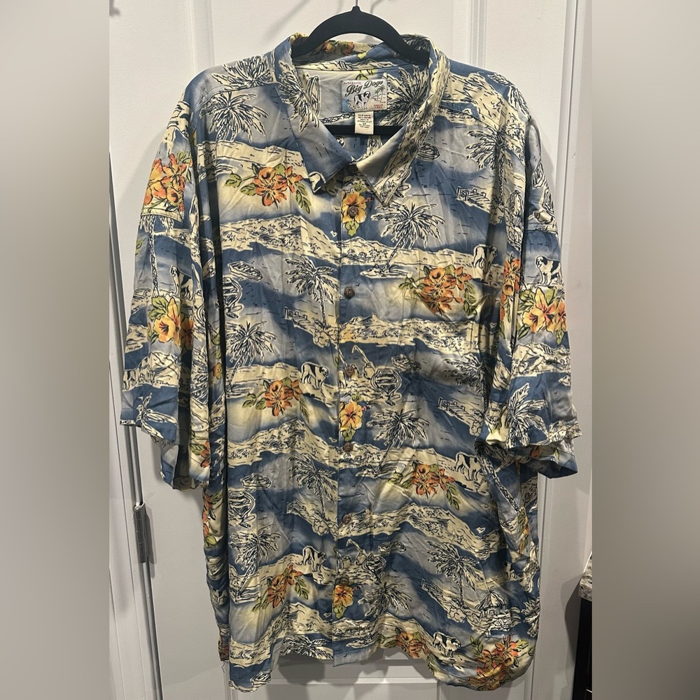 Vintage Men’s Big Dogs Blue Hawaiian Floral Short Sleeve Button Shirt - Size 5XL